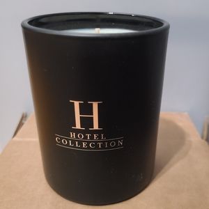 Hotel Collection scented candle Black Velvet